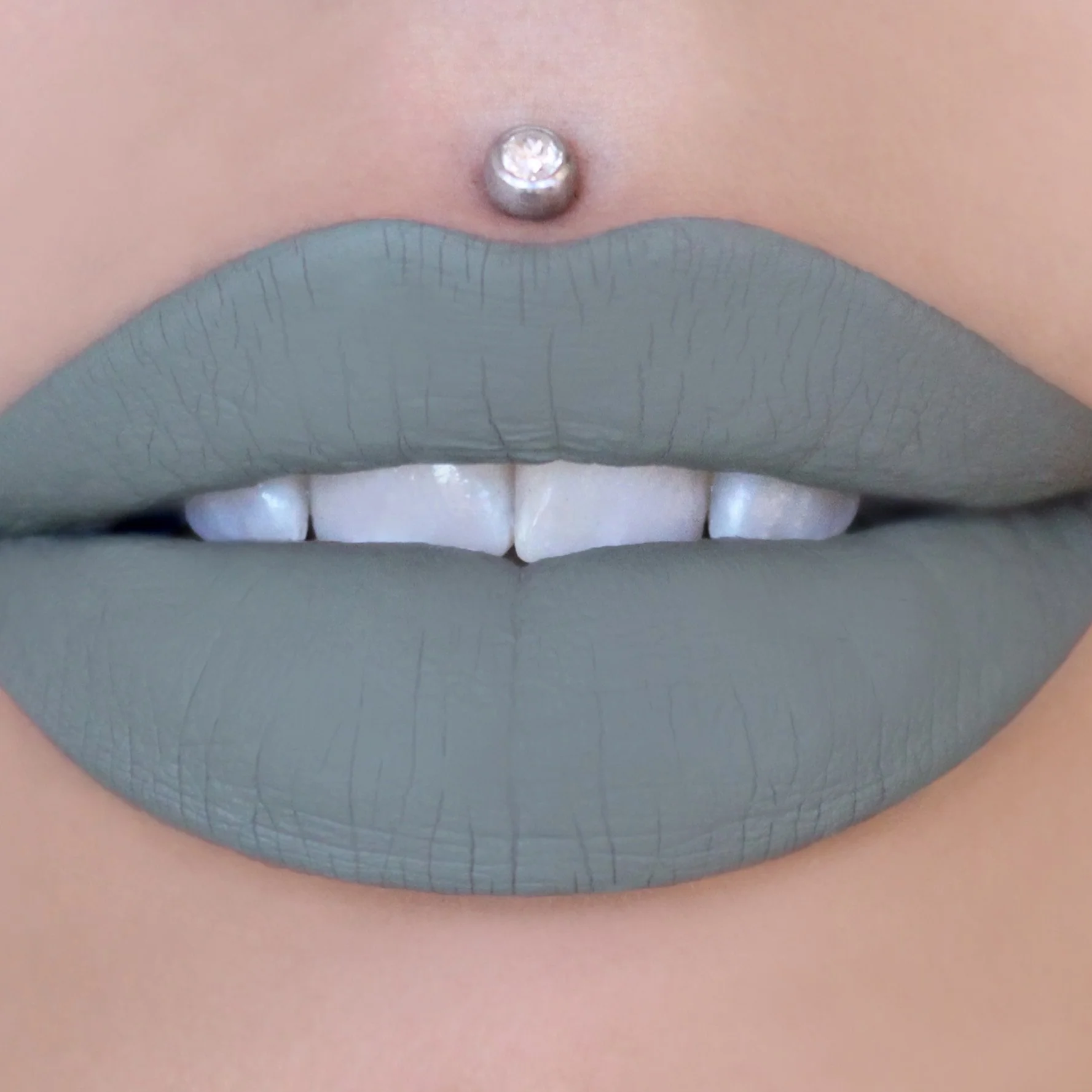 123-velour-liquid-lipstick-18.webp Velour Liquid Lipstick