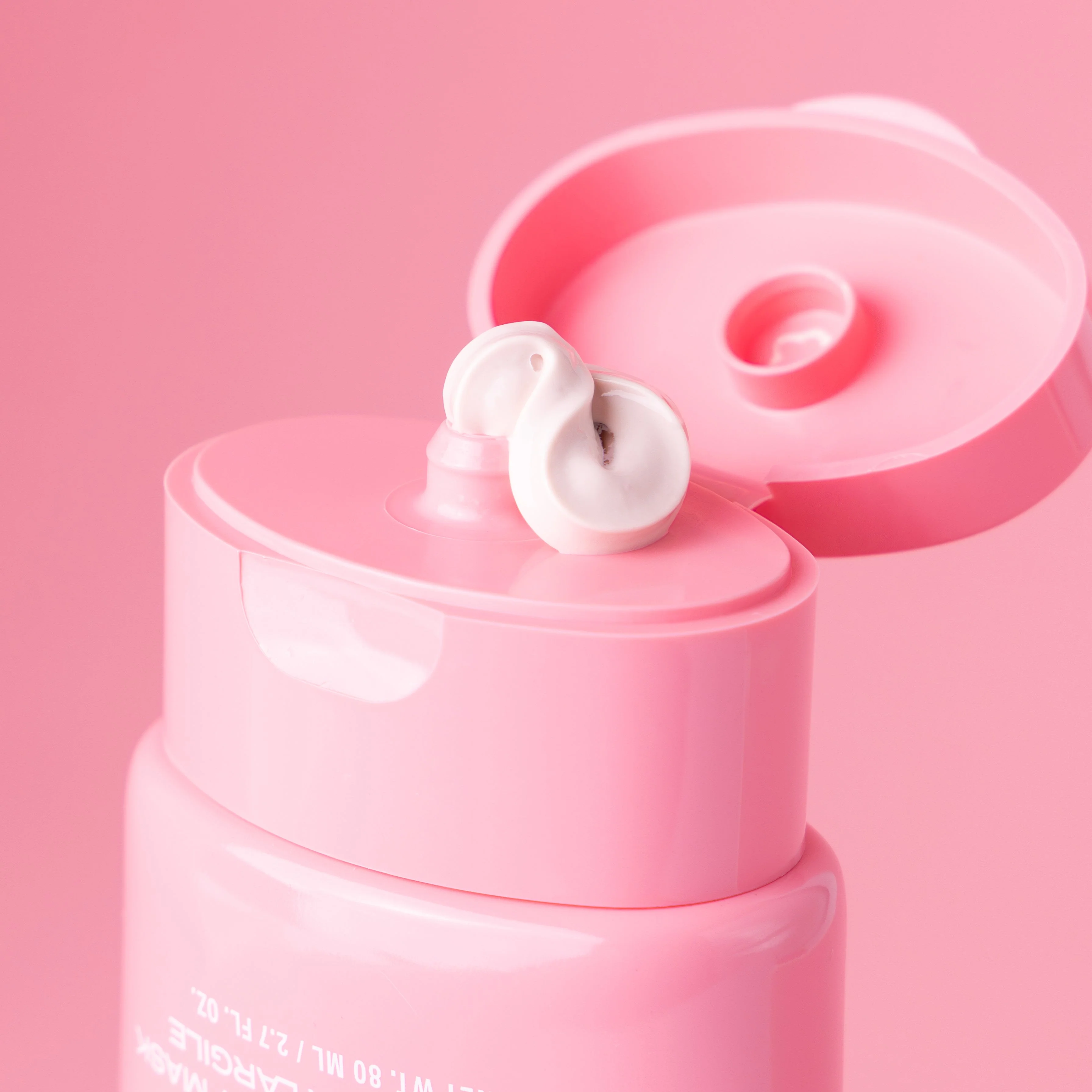 293-strawberry-clay-mask-5.webp Strawberry Clay Mask
