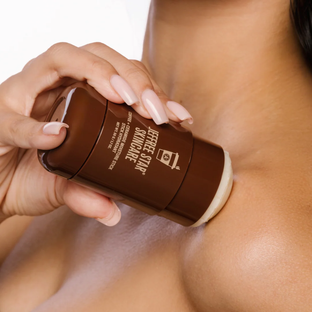 932-coffee-ceramide-moisture-stick-3.webp Coffee + Ceramide Moisture Stick